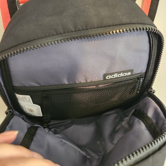 Small Adidas Backpack - Picture 5 of 6